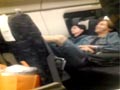 实拍老外火车上用中文调戏辱骂女乘客