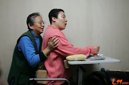 点评2013年"月度面孔":复旦投毒案让朱令再受关注