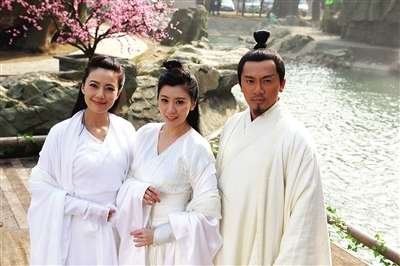 新版《天龙八部》杀青苏有朋贾静雯高圆圆重聚_娱乐频道_凤凰网