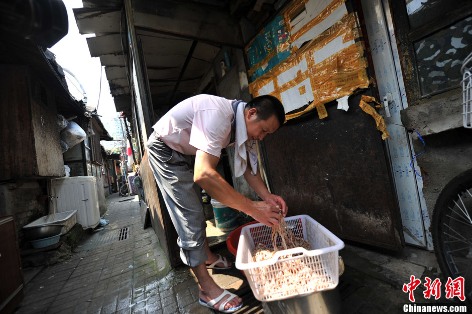 北京朝阳区化石营村:繁华背后的城中村