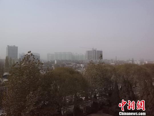 6名务工人员被困昆仑山：浓浮尘天气阻扰空中救援