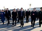 3月5日上午9时，十二届全国人大二次会议在人民大会堂开幕，陕西代表团和其他全国人大代表们一起到会履行职责。