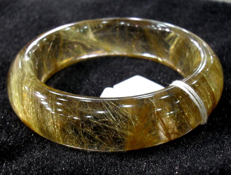 如何识别水晶手镯的真伪_中国珠宝行业网