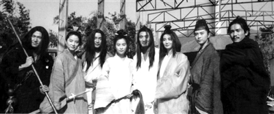 曾被张国荣提携_张国荣被收入辞海
