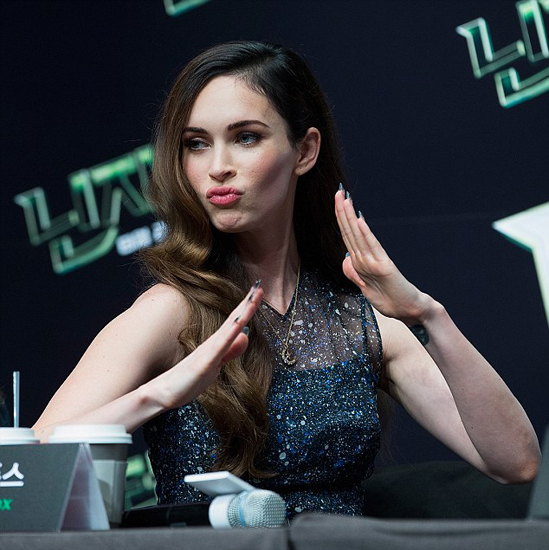 福克斯(megan fox)27日出席了新电影《忍者神龟》首尔记者见面会