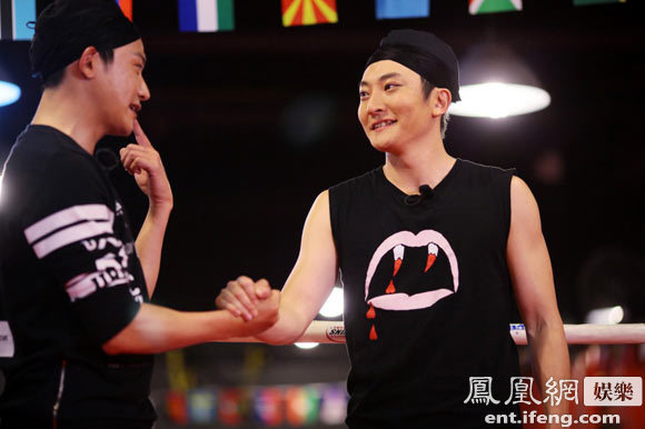 《叮咯咙咚呛》陆毅郭京飞连襟首同台 拳头相