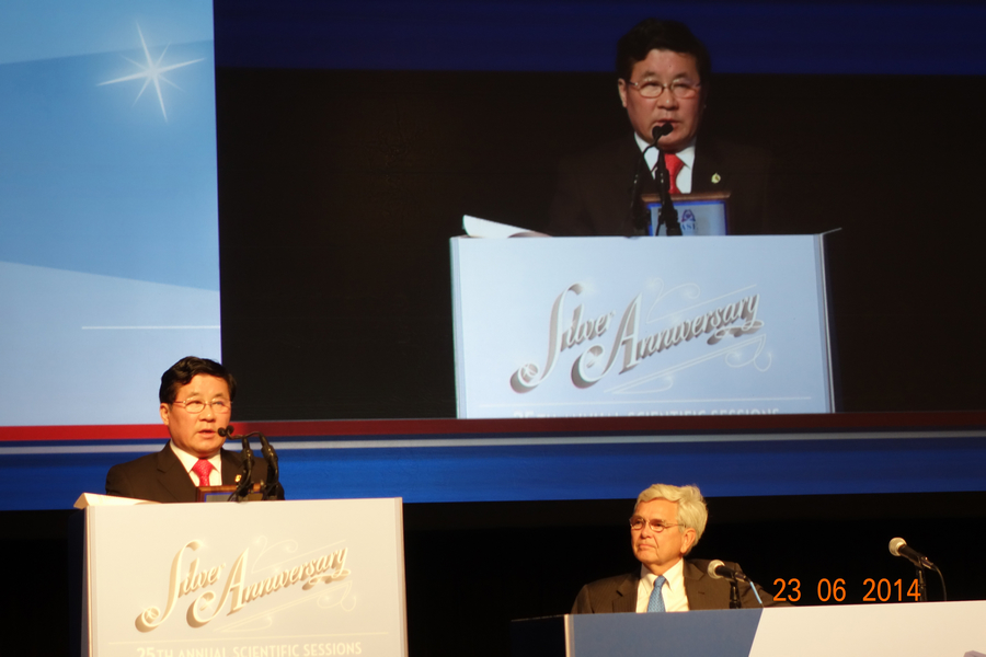 美国超声心动图学会隆重授予张运院士荣誉Fellow