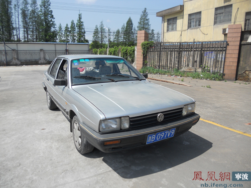 私家车变身教练车违规被查处