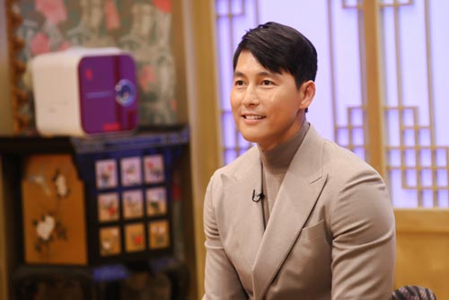 韩国名嘴姜虎东回归《膝盖道士》 郑宇成送五