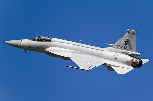 阿根廷寻购“枭龙”生产线 扭转马岛的空中劣势_军事频道_凤凰网