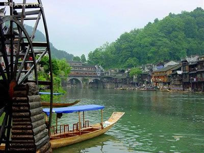 湖南旅游:美丽的凤凰古城