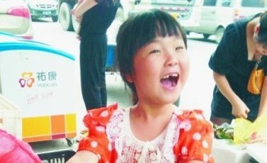 晋江7岁小女孩被拐 趁停电逃出人贩魔掌