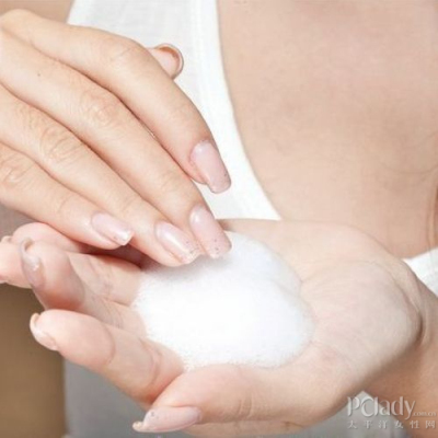 自己怎么做头皮深层清洁 rdn_52452ddf81def.jpg