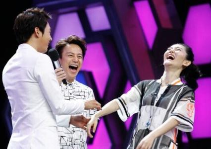 朴有天录制快乐大本营 男神的日常生活大揭秘