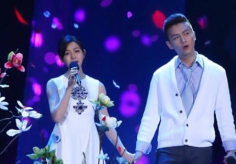 小龙女陈妍希快乐大本营玩high 不畏吐槽与陈