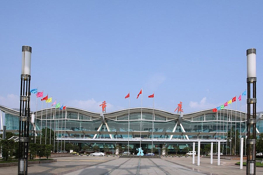 2011年中国内地机场吞吐量排名前十名