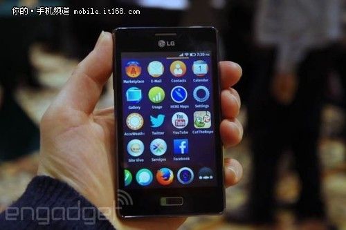 约1250元LG首款Firefox OS手机亮相CES