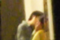 男子目睹娇妻与父亲偷情怒离婚