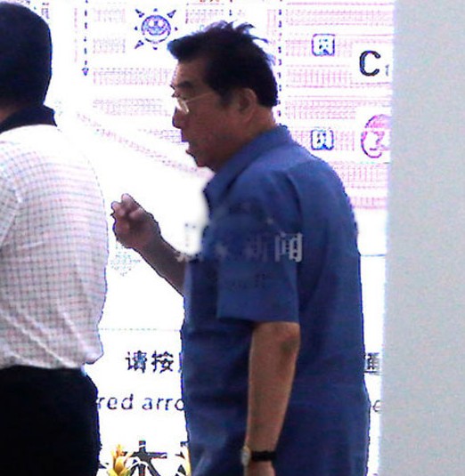 李双江夫妇照片_李双江夫妇的收入