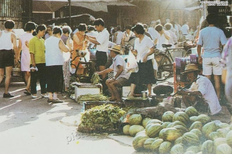 老照片:上世纪八九十年代上海的彩照