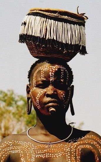 揭秘非洲女性超惊悚割礼仪式组图
