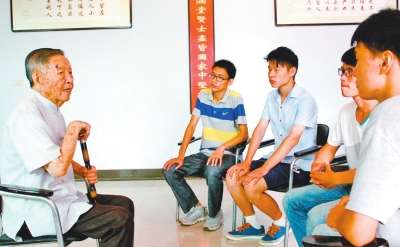 贊！長(zhǎng)葛返鄉(xiāng)臺(tái)胞楊景堯20年助學(xué)捐資1700萬(wàn)！