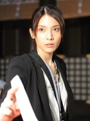 大岛优子演《暗金丑岛君》中"堕落女 北美获奖