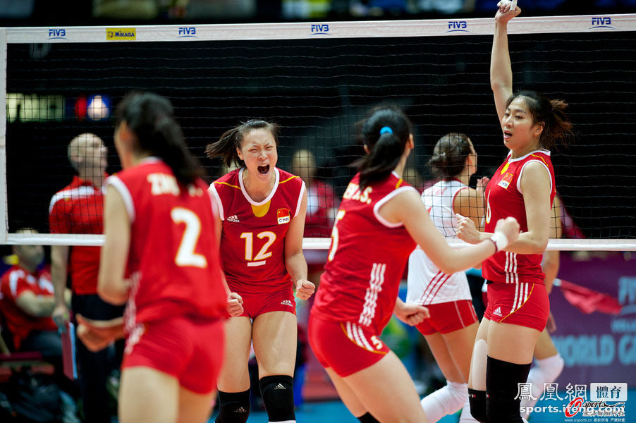 中国<em>女排</em>3-2险胜土耳其