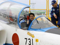 安倍急速右倾挑战中韩 欲向世界“宣战”