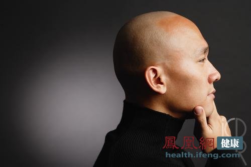男性为何易秃顶?中医对抗脱发疗法|男性秃顶脱