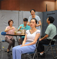 话剧《枣树》走出排练场“活”上大舞台