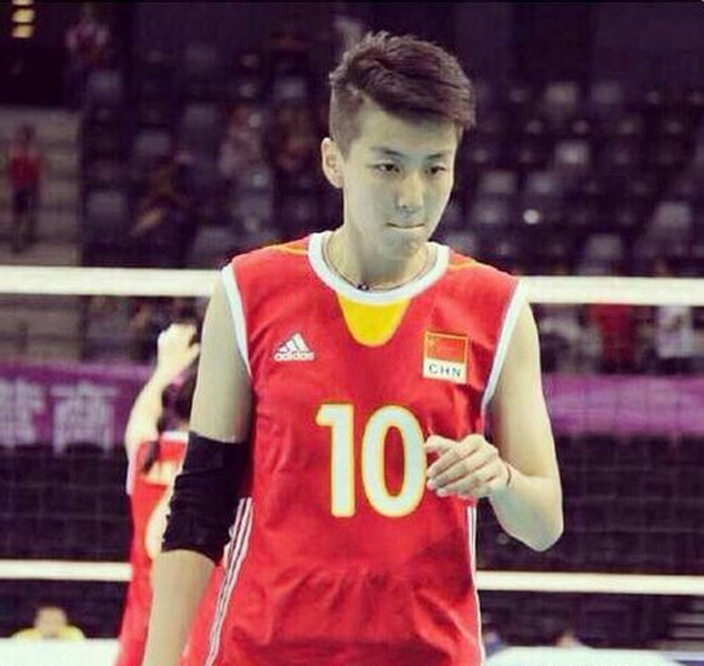 中国女排最帅队员亚运走红 网友:妹纸被你帅哭