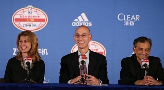 萧华:中国球迷很了解NBA 打球人数比美国总人