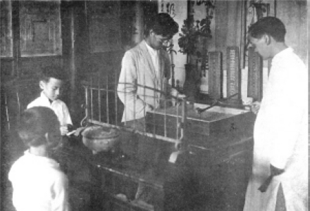 “笔仙”为中国古老巫术扶乩变种 受心理暗示影响