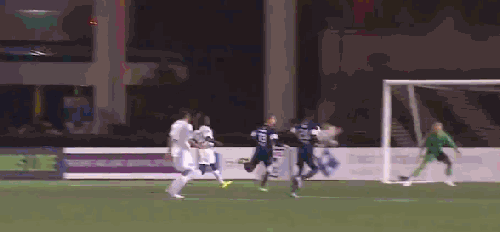 38岁劳尔风骚1v2献绝杀 生涯446球隔空回应c罗(gif)