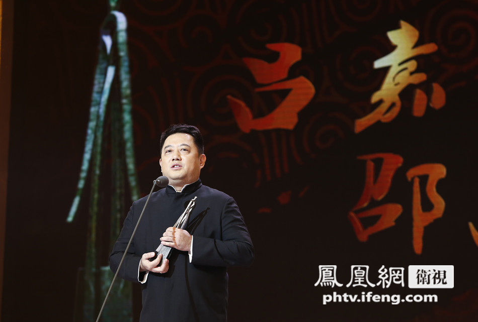 吕嘉邵恩获颁“2014中华文化人物”