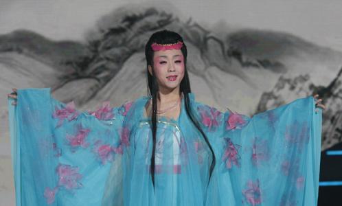 李玉刚女装造型