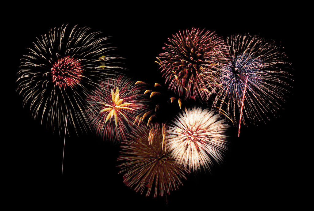 新年爆竹放的妙,来年运势一定好!_凤凰星座