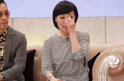 宝妈谈姐弟恋情断始末 当场落泪 