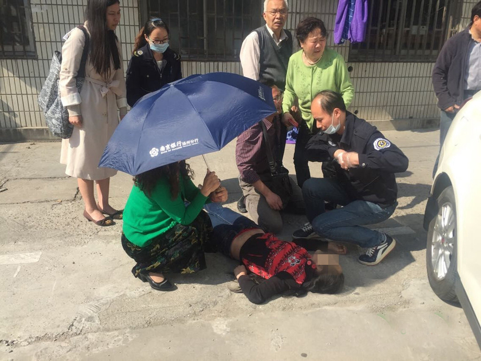 南京:14岁初一女生坠下12楼身亡