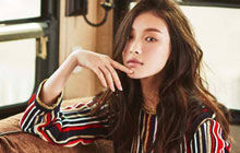 倪妮印花长裙展异域风情