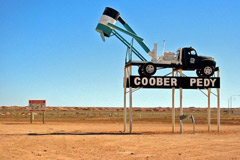 全镇人都住在这里的地下