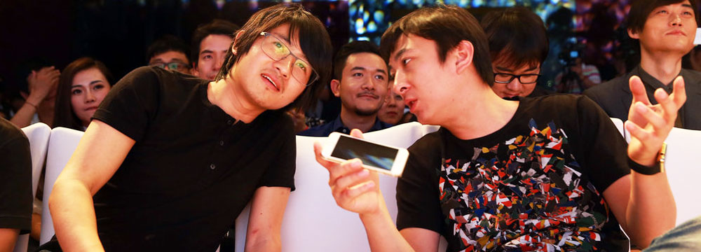 韩寒遇到王思聪 《万万没想到》发布会邻座热聊 