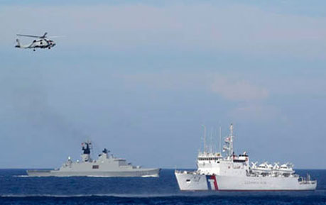 台舰对菲喊硬话 菲方集体唱国歌