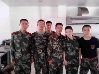 王小妹走基层 歌声唱响官兵<em>情</em>|演出| <em>小妹</em>_凤凰