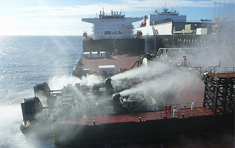 美媒曝解放军造出5万吨夺岛巨兽 为南海备战