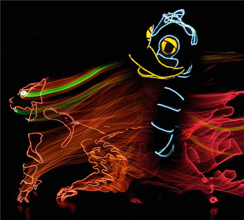 美国电光火线剧团 台湾果陀剧场八月报到喜剧