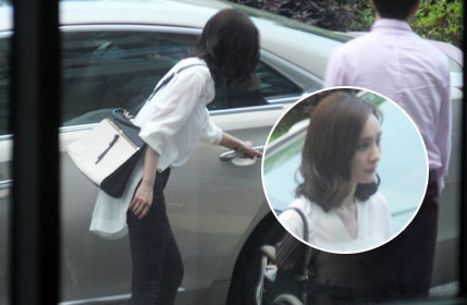 瘦到逆天！杨幂拍戏身材纤细似少女