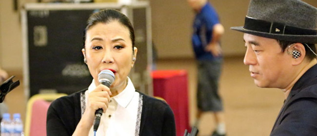 68岁汪明荃助阵吕方演唱会