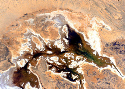 宇航员拍摄的大地艺术